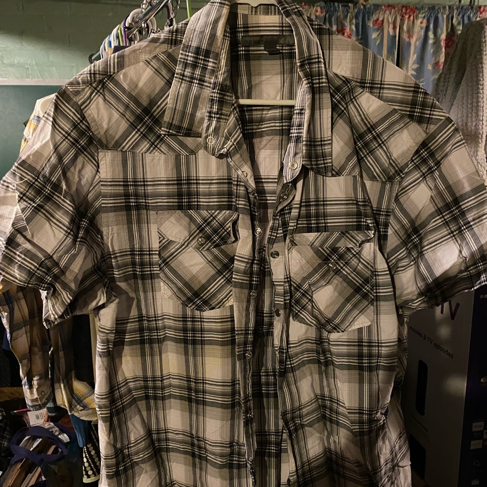 Mens short sleeve shirt